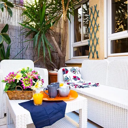 Casa Con Gran Patio Privado Apartment Malaga